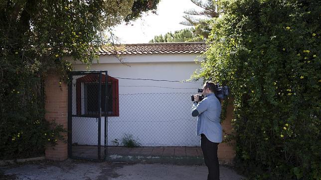 Sanz anima a las mujeres que sufren violencia de género a que «se atrevan a denunciar»