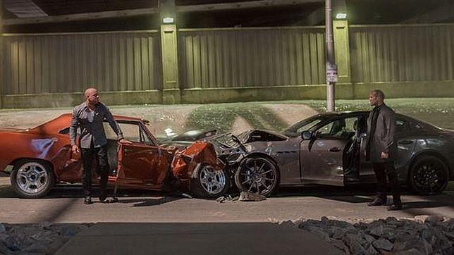 ¿Cuántos coches se destrozaron en el rodaje de «Fast and Furious 7»?