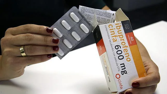 Sanidad alerta del riesgo cardiovascular por el consumo de dosis altas de ibuprofeno