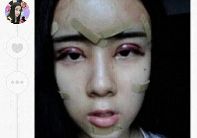 Tras una cirugía estética, una joven china es «demasiado guapa para poder mirarla»