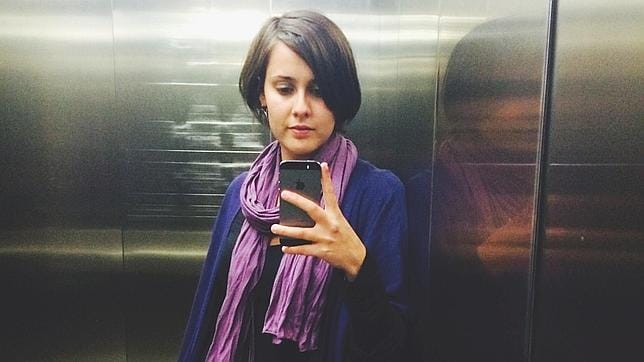 El «selfie» de ascensor que Jenn Díaz dedica a ABC Cultural