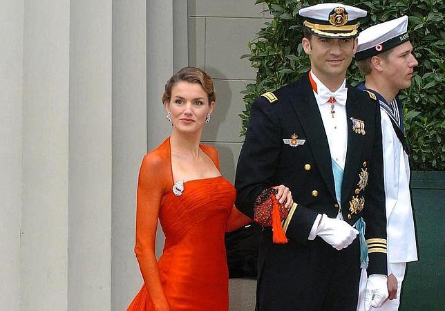 Doña Letizia regresa esta noche como Reina a la ciudad de su estreno internacional