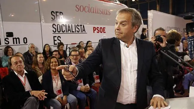 Miguel Carmona, candidato socialista al Ayuntamiento de Madrid, durante su intervención