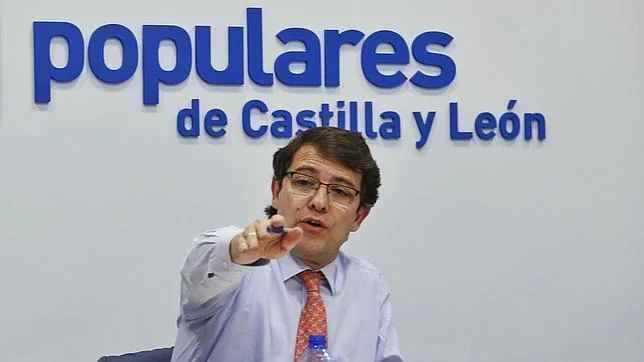 El secretario general del partido, Alfonso Fernández Mañueco