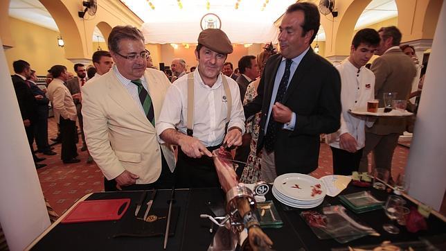 Recepcion a empresas del Ibex en la caseta municipal, en 2014