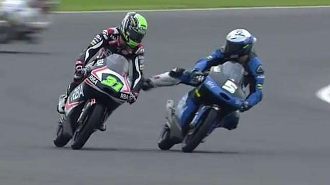 Fenati patea a Ajo antes de la carrera de Moto3