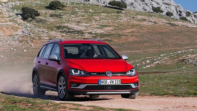 Golf Alltrack, a la venta desde 31.450 euros