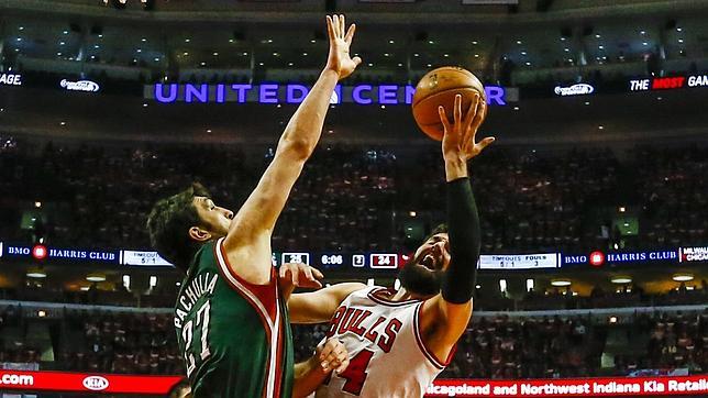 La primera pelea de Mirotic en la NBA