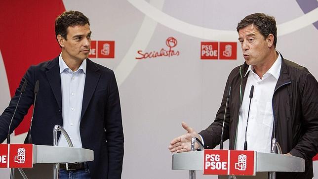 Pedro Sánchez junto al secretario del PSdeG-PSOE, Jose Ramón Gómez Besteiro