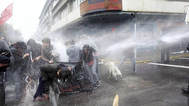 Expresos políticos de Pinochet inician una huelga de hambre en Santiago de Chile