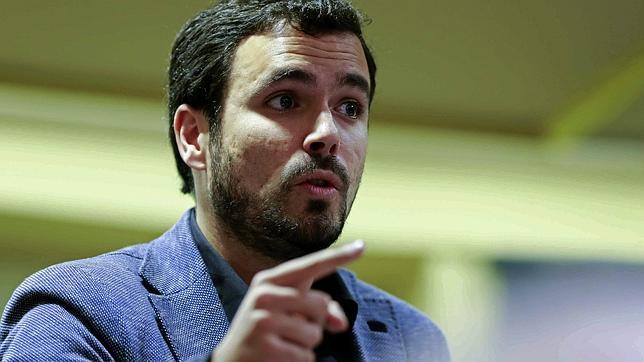 Alberto Garzón niega que llamara asesinos a los guardias civiles y les pide perdón