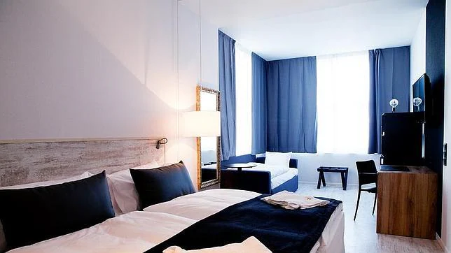 Con precios que oscilan entre los 80 y los 190 euros la noche, el Hotel Catalonia Berlin Mitte pertenece a la gama media-alta