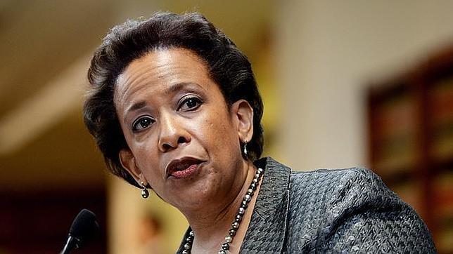 Loretta Lynch se convierte en la primera fiscal general afroamericana de EEUU