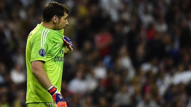 Casillas afirma que continuará en el Madrid aunque no fuera titular