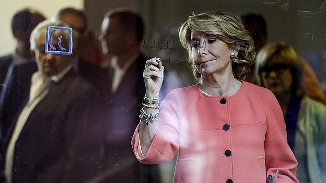 Esperanza Aguirre: «No voy a llevar a Montoro a mis mítines»