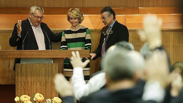 Aguirre critica en una Iglesia Evangélica el «anticuado anticlericalismo» de muchos políticos