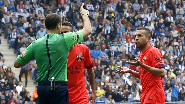 Jordi Alba, sobre Mateu: «Estando él de árbitro, siempre he tenido problemas»