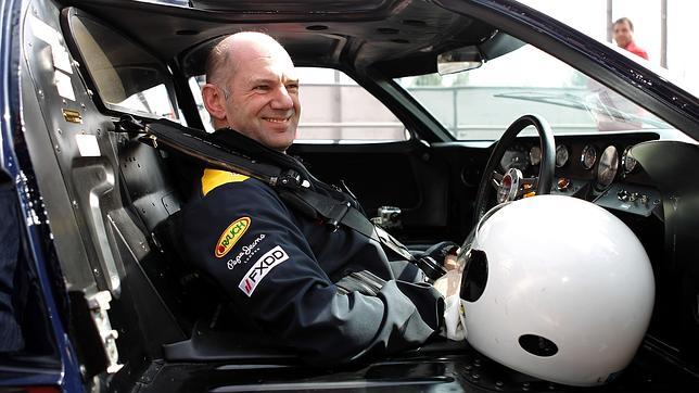 Adrian Newey se aleja de Red Bull