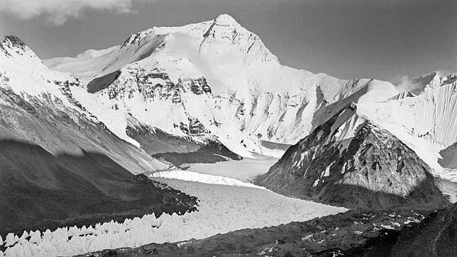 Fotografía de la parte tibetana el Everest tomada en los años 20 del siglo pasado