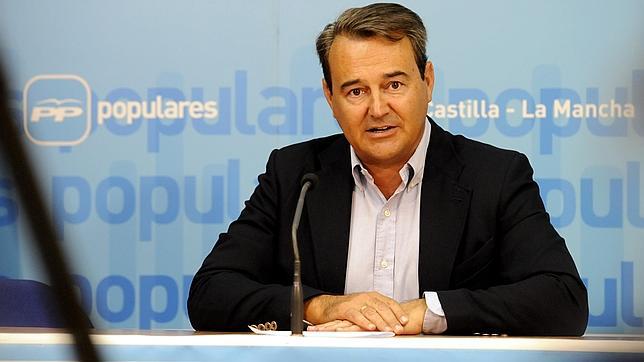 El PP no ve ilegalidad en la actividad de Conde, pero le aconseja actualizar su declaración