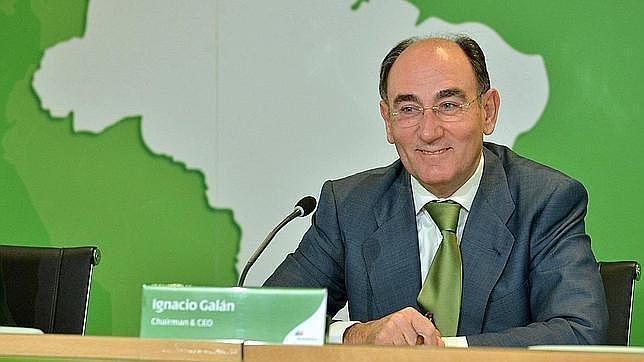 Iberdrola gana 840,8 millones hasta marzo y factura un 5,5% más