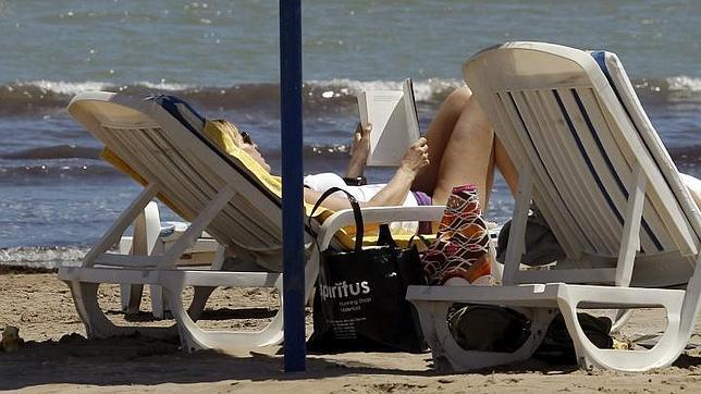 Calor de verano en el Mediterráneo y el sur para el Puente de Mayo