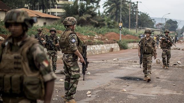 Imagen de archivo de unos soldados franceses en Bangui