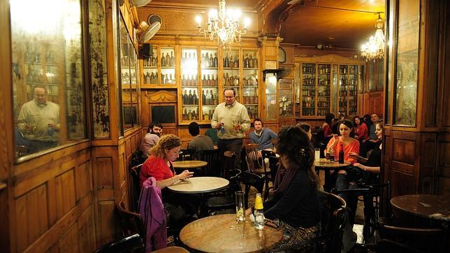Interior del bar Marsella
