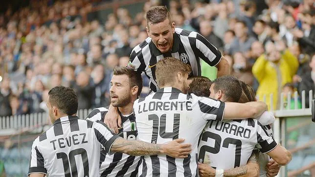 Los jugadores de la Juventus celebran su triunfo en casa de la Sampdoria