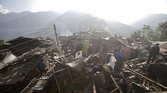 El Gobierno nepalí había asegurado que sería «prácticamente imposible» localizar a más supervivientes