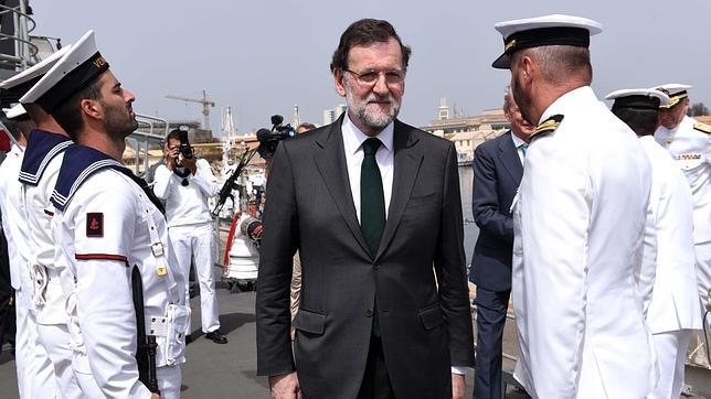 Rajoy destaca que los militares españoles en el extranjero trabajan «en beneficio de España y de Europa»