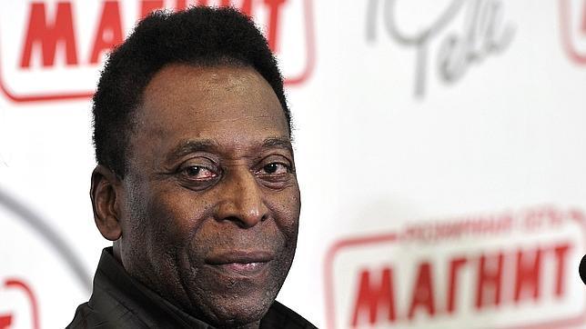 Pelé, «estable» tras ser operado de la próstata