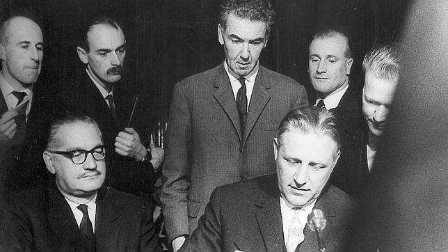 Firma del Tratado de Bruselas, inicio de la integración política