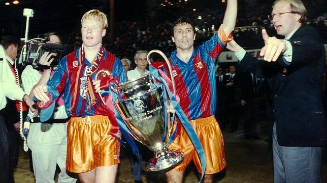 Koeman y Stoitchkov, con la primera Copa de Europa del Barça