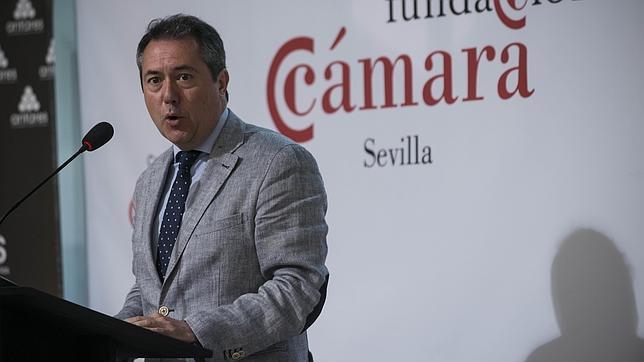 Espadas plantea una alianza estratégica entre Sevilla y Málaga