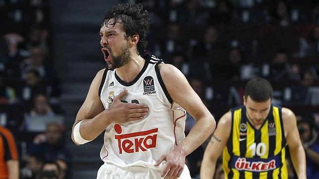 Sergio Llull celebra una canasta en semifinales