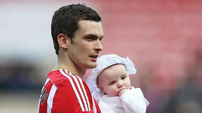 El futbolista Adam Johnson niega las relaciones sexuales con una menor