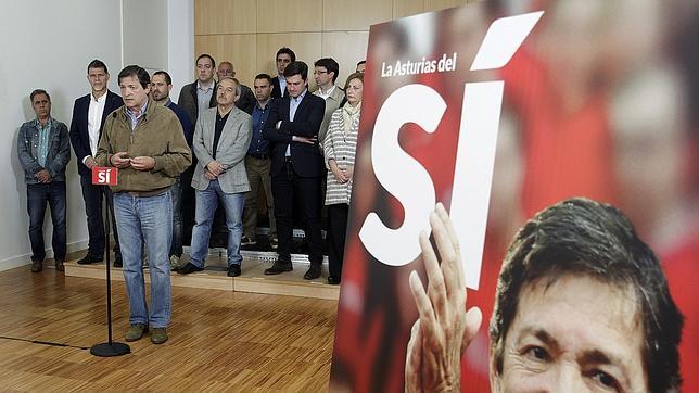 Javier Fernández, a Pablo Iglesias: «Yo soy un zombi, ¿no?»