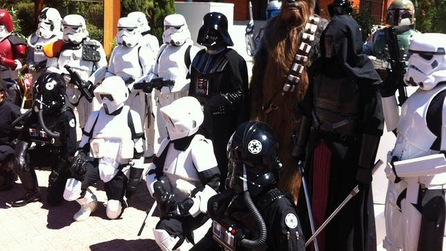 Los soldados imperiales de «Star Wars» toman el Mercado del Juguete de Madrid