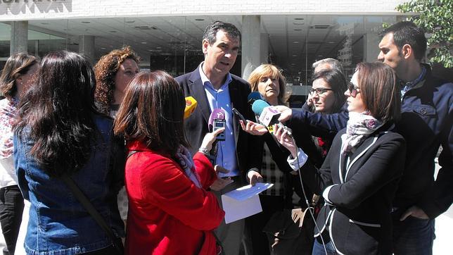 Román promete conciliar la vida laboral y familiar a través del teletrabajo