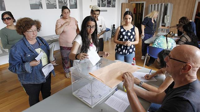 A las urnas, sin prisa, pero sin pausa