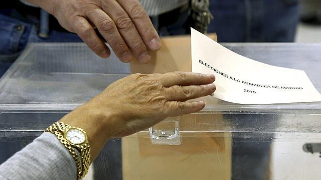 Cierran los colegios electorales en toda España