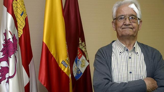 Ricardo Díez Pascual, de 85 años, que preside el ayuntamiento de Castillejo de Mesleón (Segovia)