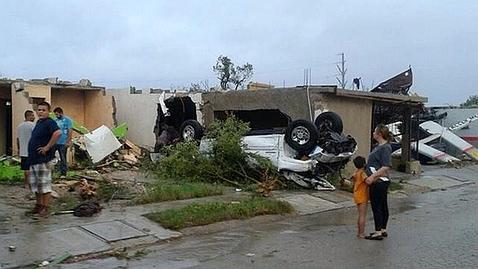 Al menos 13 muertos por el paso de un tornado en el norte de México