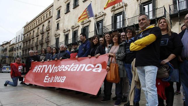 Imagen de archivo de una concentración contra el cierre de RTVV celebrada en Alicante