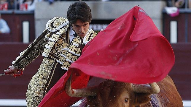 Directo: Sebastián Castella se marcha por la Puerta Grande de Madrid