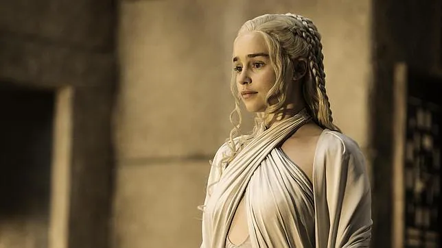 Emilia Clarke, «Daenerys» en la serie «Juego de Tronos»