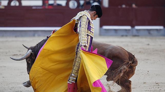 Directo: gran tarde de Luque y Talavante con una buena corrida de Juan Pedro