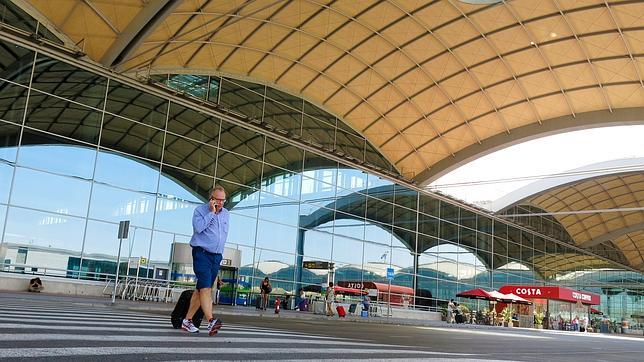 Nueve detenidos por robar a extranjeros a su llegada al aeropuerto