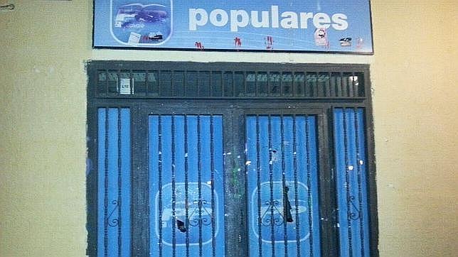 Tres detenidos por el segundo ataque a la sede del PP de Vicálvaro en 15 días